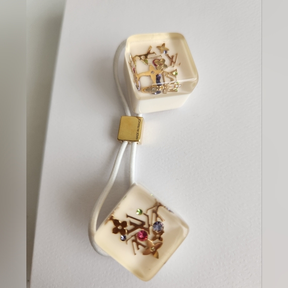 LOUIS VUITTON Inclusion Cube Hair Tie - Picture 2 of 4